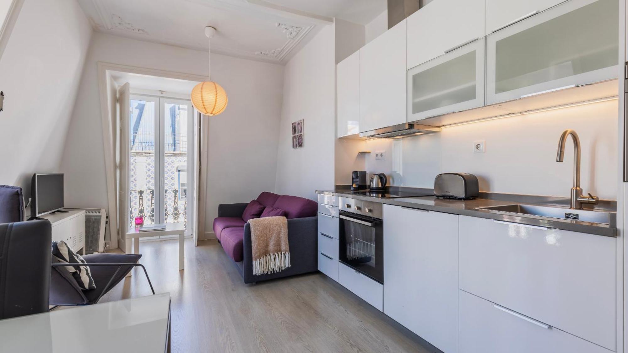 Classic Topfloor Apartment By Lovelystay Lizbona Zewnętrze zdjęcie